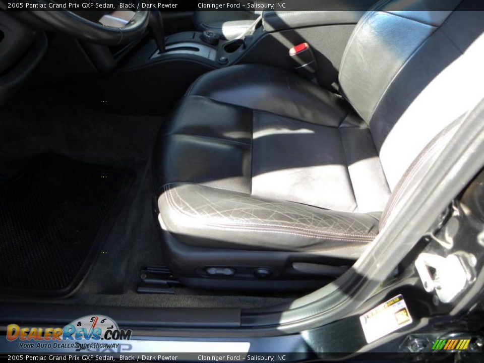 2005 Pontiac Grand Prix GXP Sedan Black / Dark Pewter Photo #17