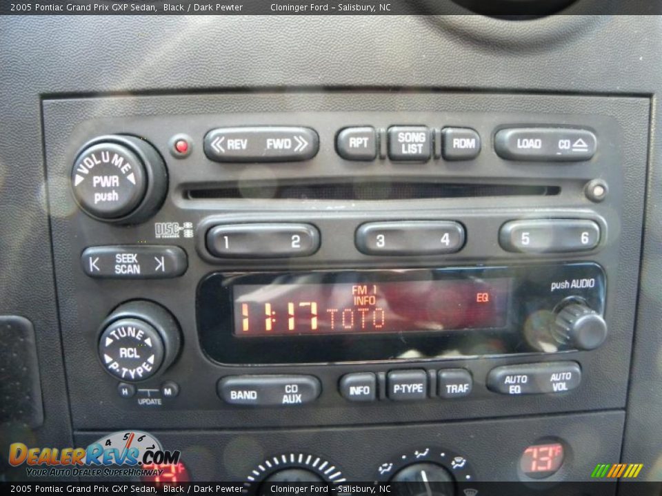2005 Pontiac Grand Prix GXP Sedan Black / Dark Pewter Photo #22