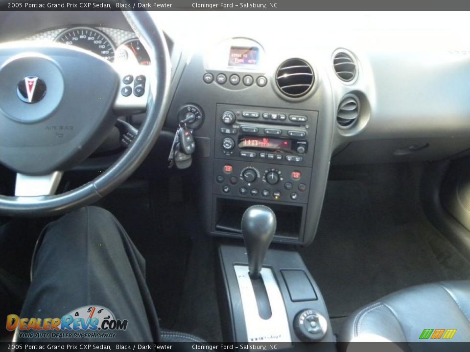 2005 Pontiac Grand Prix GXP Sedan Black / Dark Pewter Photo #25
