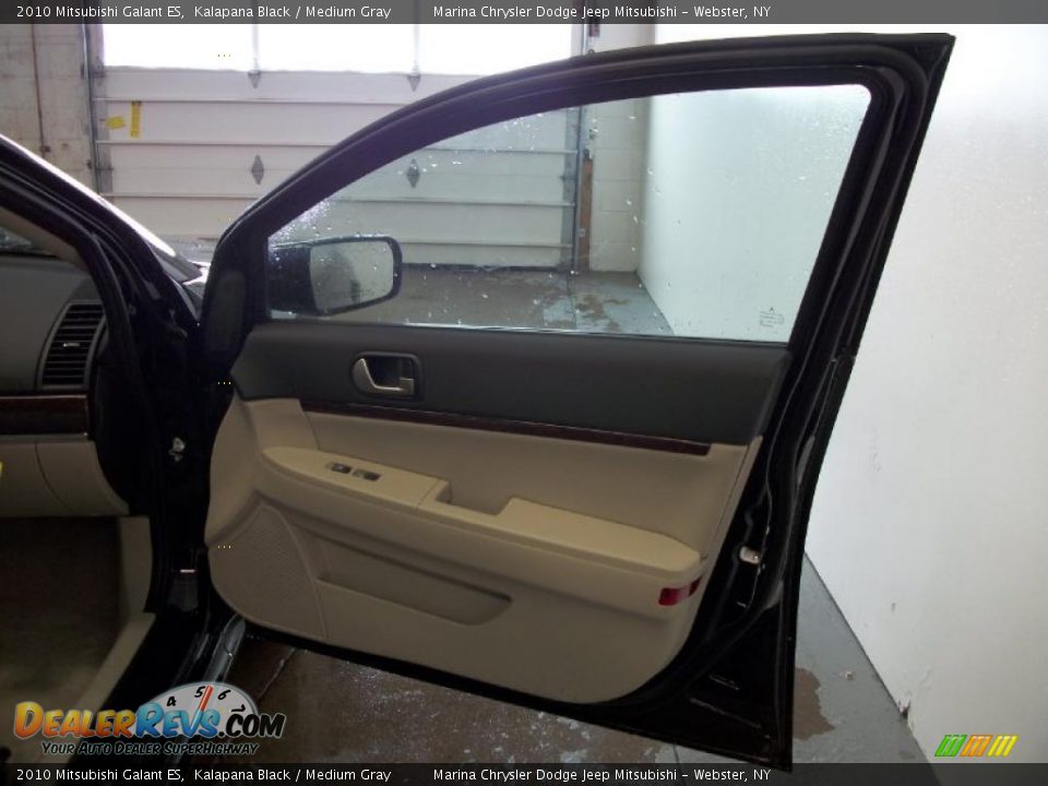 2010 Mitsubishi Galant ES Kalapana Black / Medium Gray Photo #17