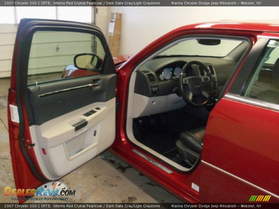 2007 Chrysler 300 C SRT8 Inferno Red Crystal Pearlcoat / Dark Slate Gray/Light Graystone Photo #18