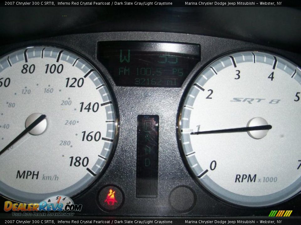 2007 Chrysler 300 C SRT8 Inferno Red Crystal Pearlcoat / Dark Slate Gray/Light Graystone Photo #31