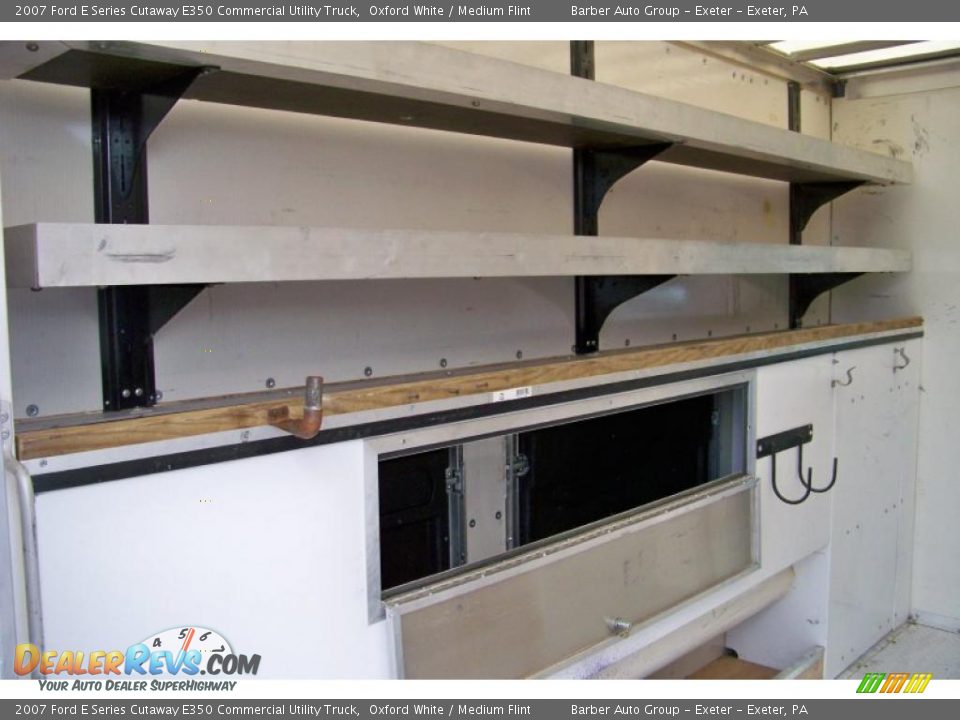 2007 Ford E Series Cutaway E350 Commercial Utility Truck Oxford White / Medium Flint Photo #13