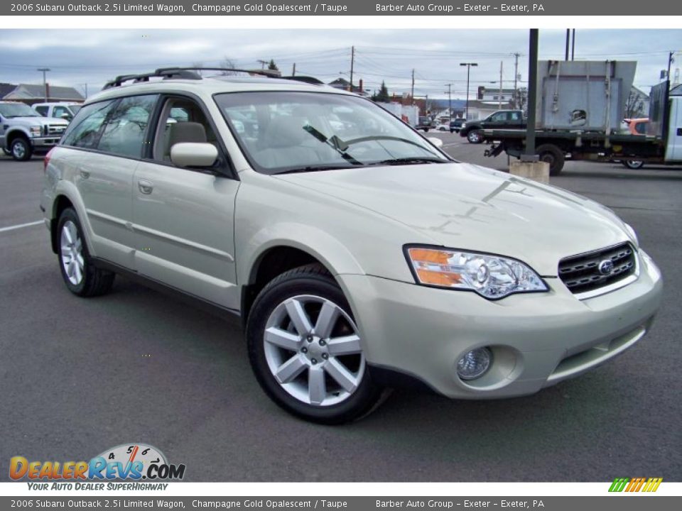 2006 Subaru Outback 2.5i Limited Wagon Champagne Gold Opalescent / Taupe Photo #3