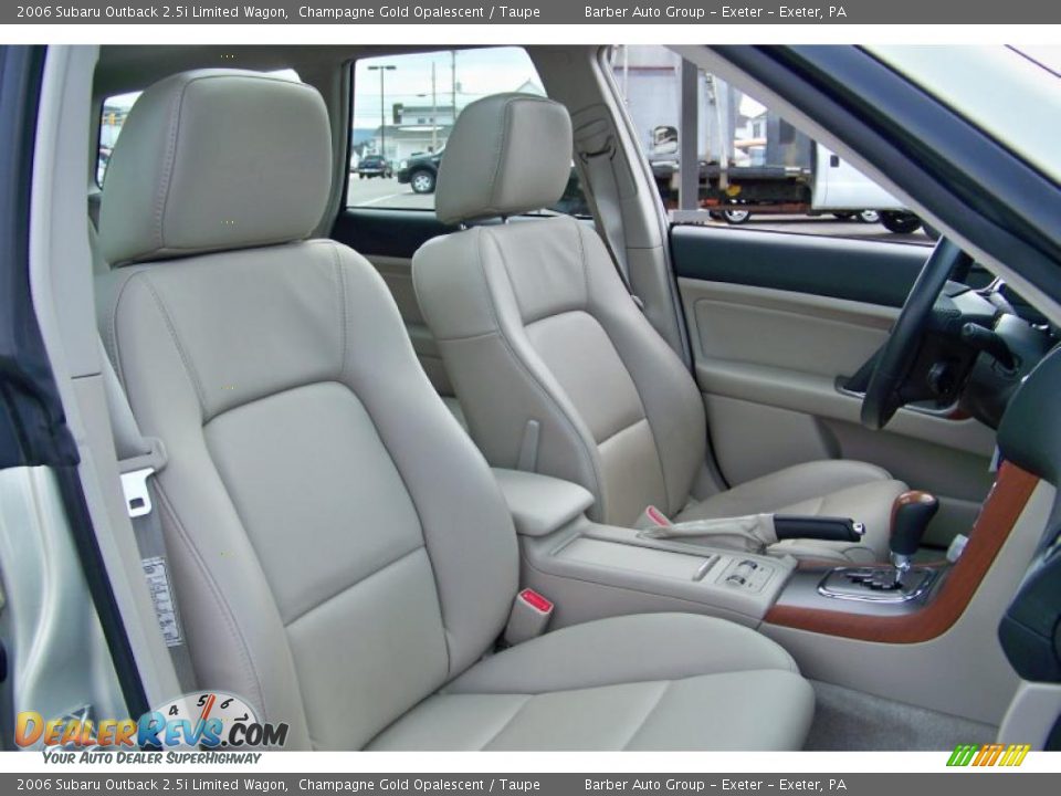 2006 Subaru Outback 2.5i Limited Wagon Champagne Gold Opalescent / Taupe Photo #23