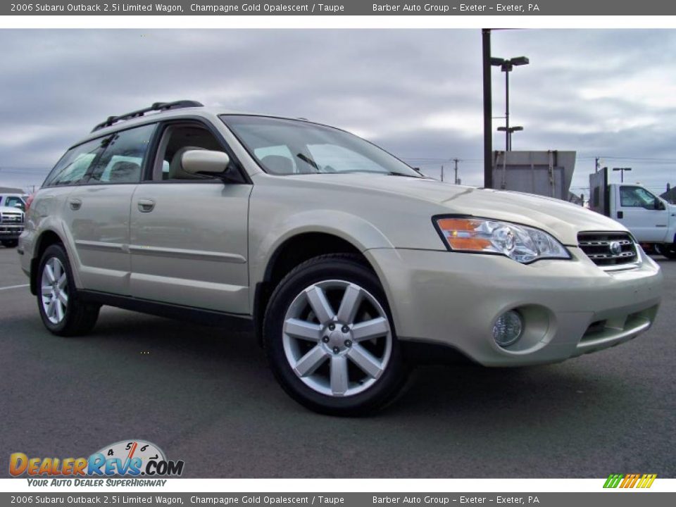 2006 Subaru Outback 2.5i Limited Wagon Champagne Gold Opalescent / Taupe Photo #28