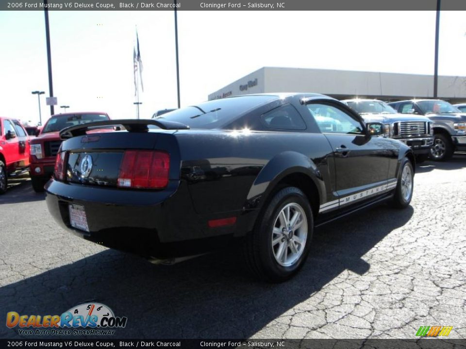 2006 Ford Mustang V6 Deluxe Coupe Black / Dark Charcoal Photo #3