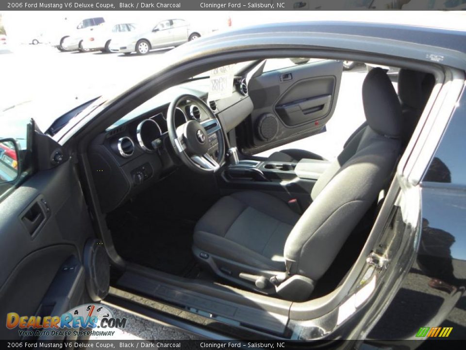 2006 Ford Mustang V6 Deluxe Coupe Black / Dark Charcoal Photo #8