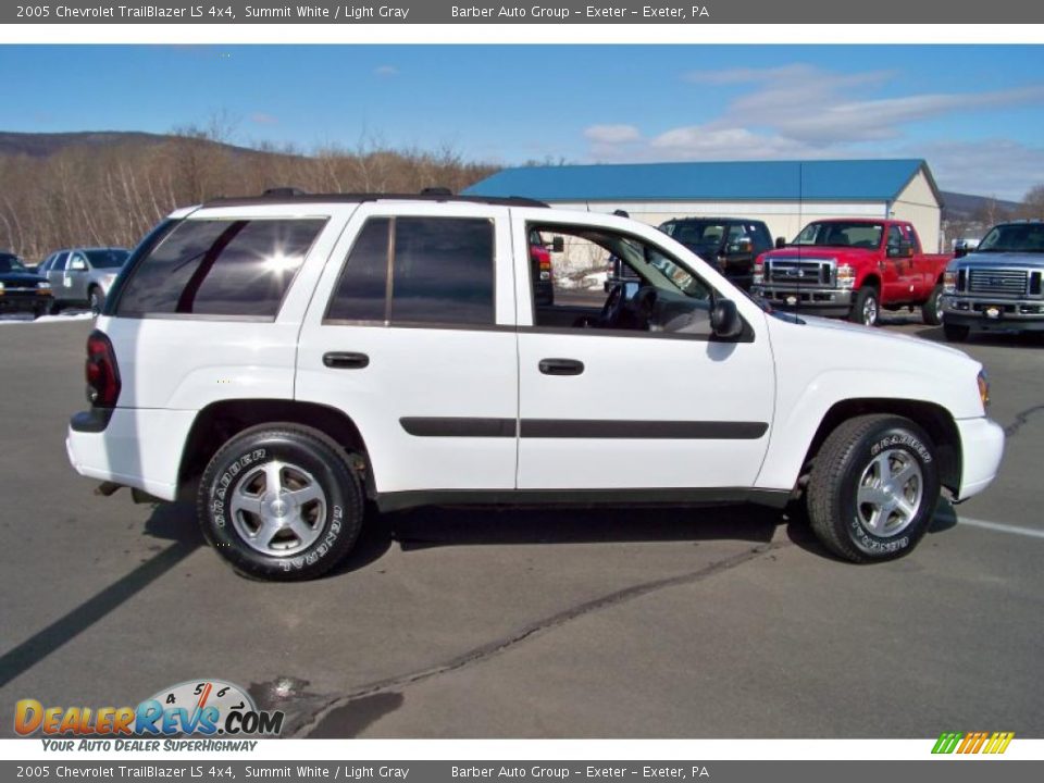 2005 Chevrolet TrailBlazer LS 4x4 Summit White / Light Gray Photo #4