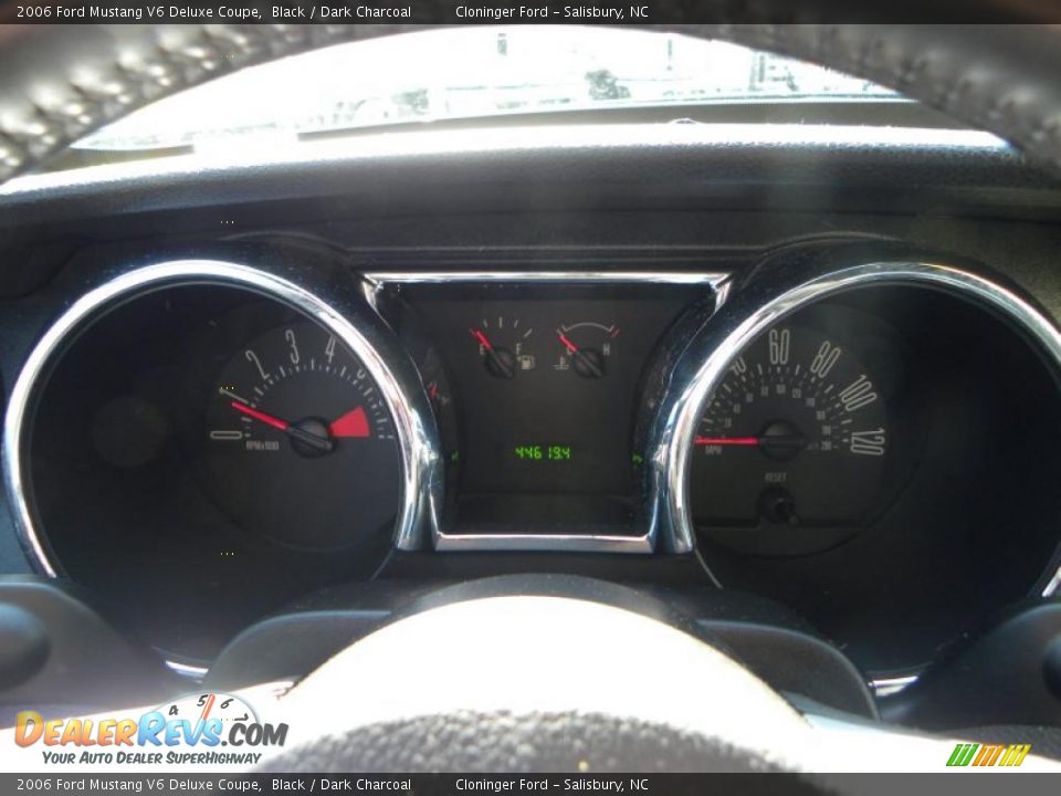 2006 Ford Mustang V6 Deluxe Coupe Black / Dark Charcoal Photo #14