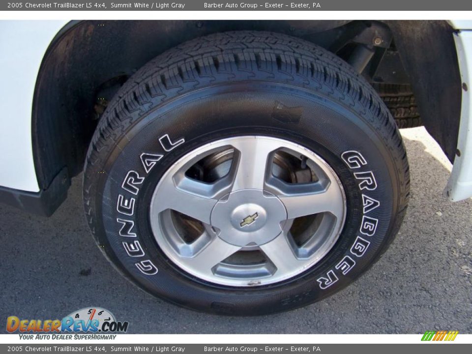 2005 Chevrolet TrailBlazer LS 4x4 Summit White / Light Gray Photo #9