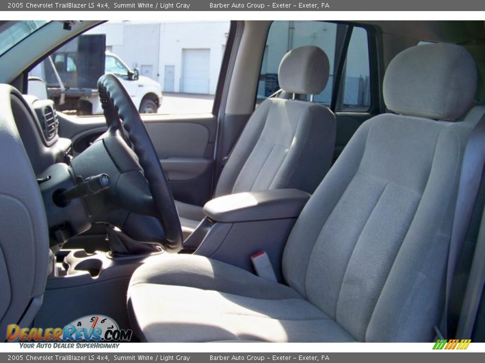 2005 Chevrolet TrailBlazer LS 4x4 Summit White / Light Gray Photo #12