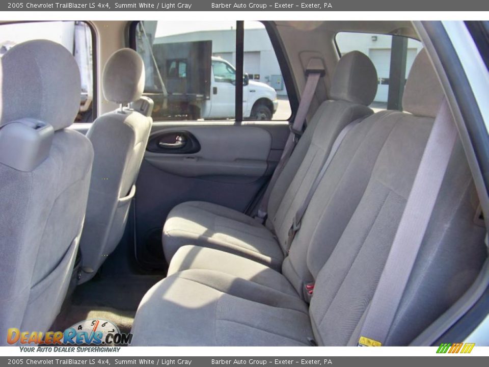 2005 Chevrolet TrailBlazer LS 4x4 Summit White / Light Gray Photo #16