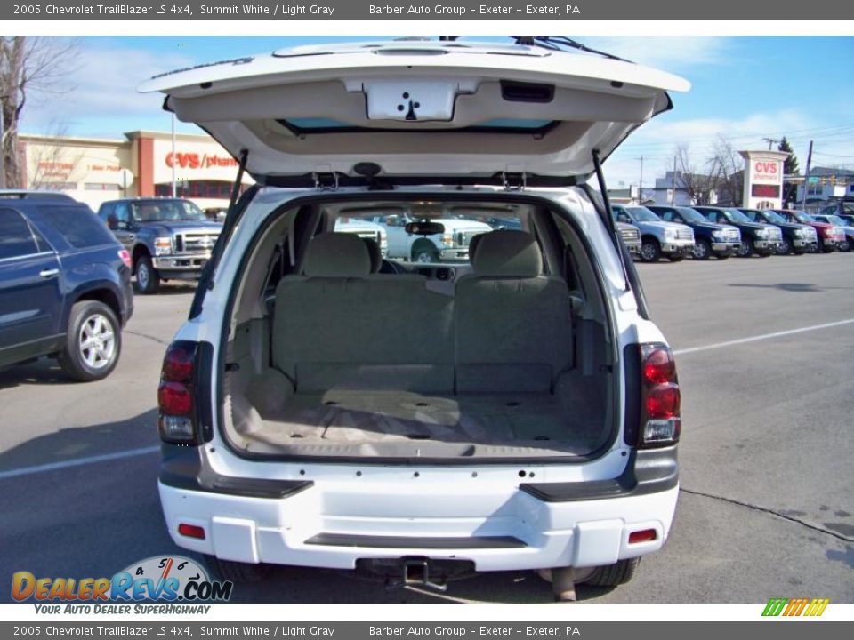 2005 Chevrolet TrailBlazer LS 4x4 Summit White / Light Gray Photo #22