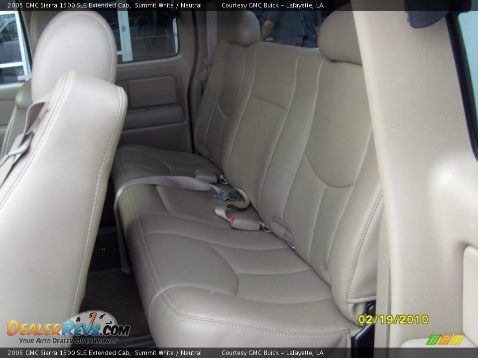2005 GMC Sierra 1500 SLE Extended Cab Summit White / Neutral Photo #13