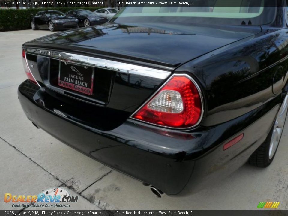 2008 Jaguar XJ XJ8 Ebony Black / Champagne/Charcoal Photo #7