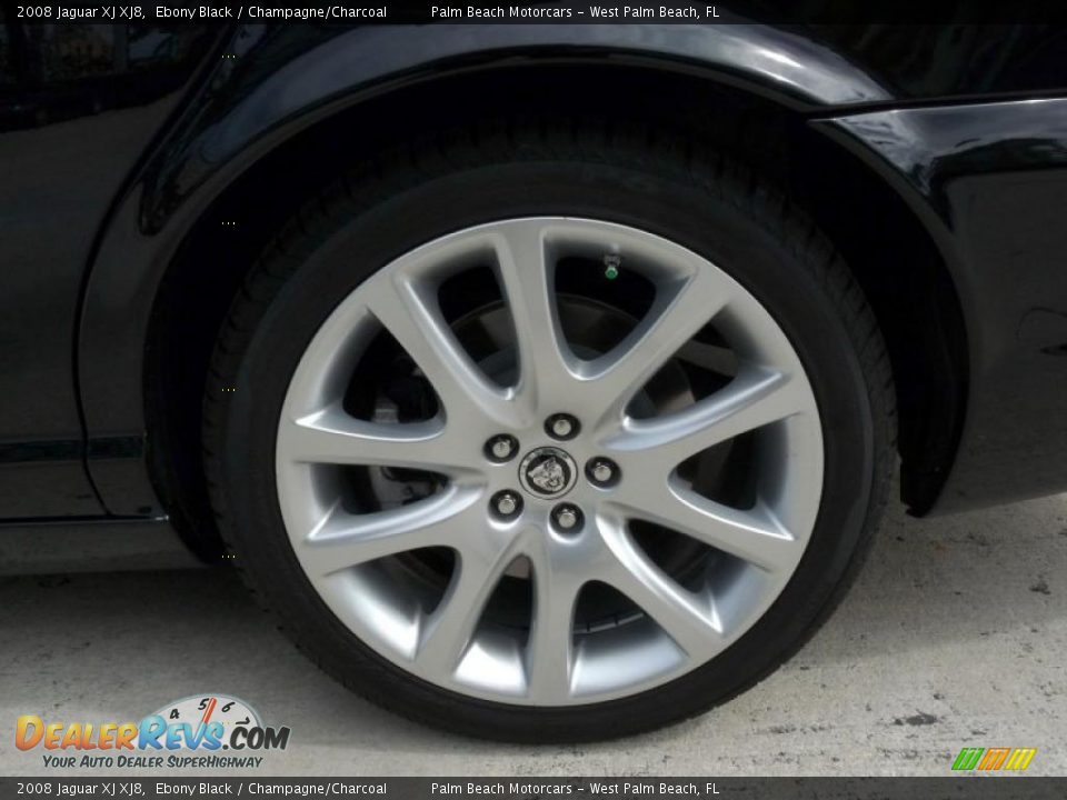 2008 Jaguar XJ XJ8 Ebony Black / Champagne/Charcoal Photo #10