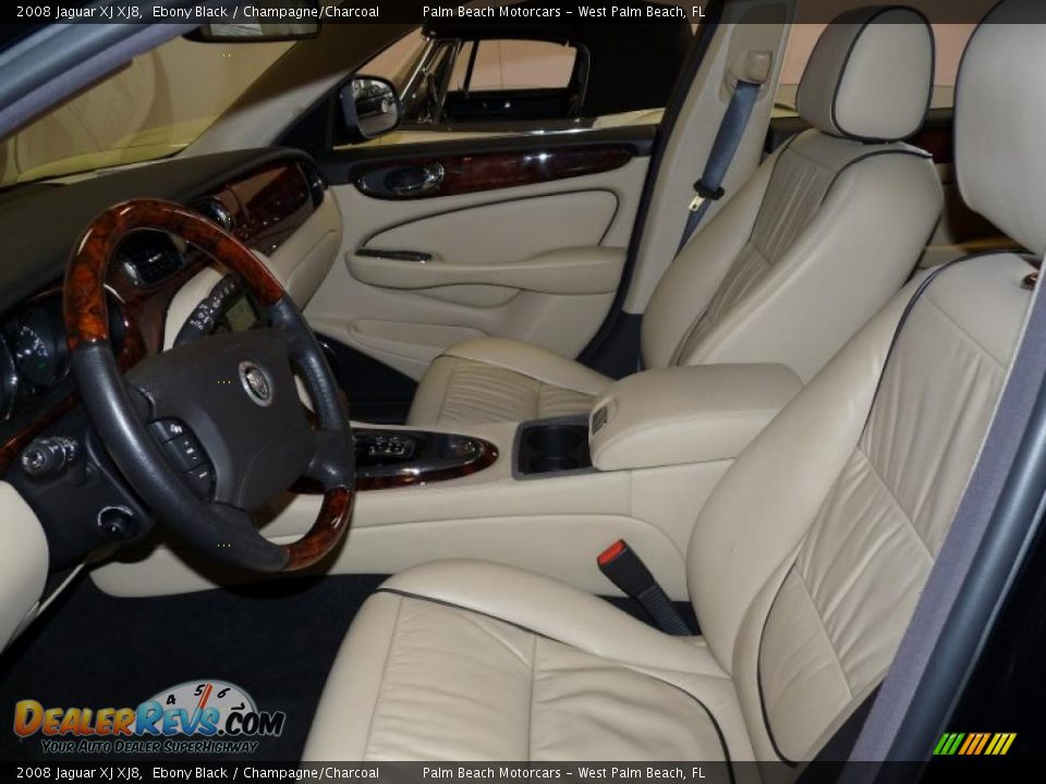 2008 Jaguar XJ XJ8 Ebony Black / Champagne/Charcoal Photo #17