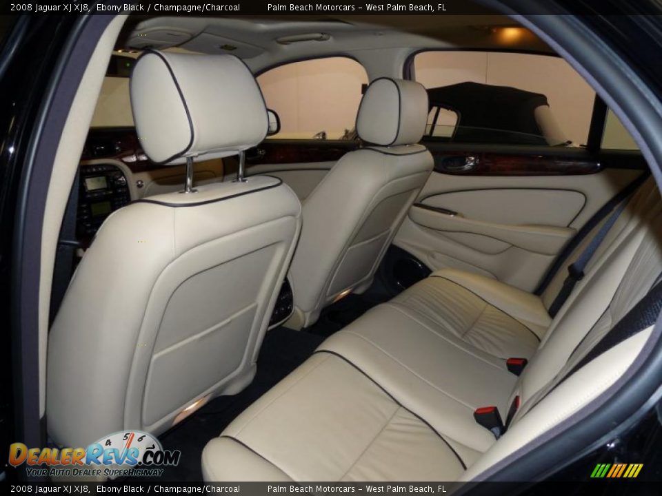 2008 Jaguar XJ XJ8 Ebony Black / Champagne/Charcoal Photo #20