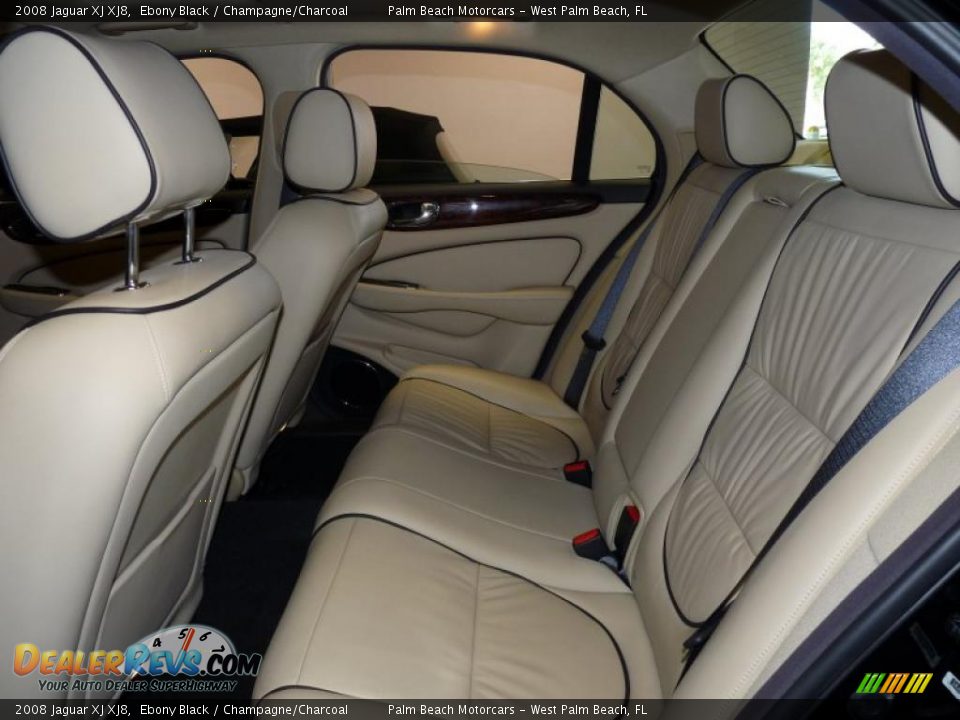 2008 Jaguar XJ XJ8 Ebony Black / Champagne/Charcoal Photo #21