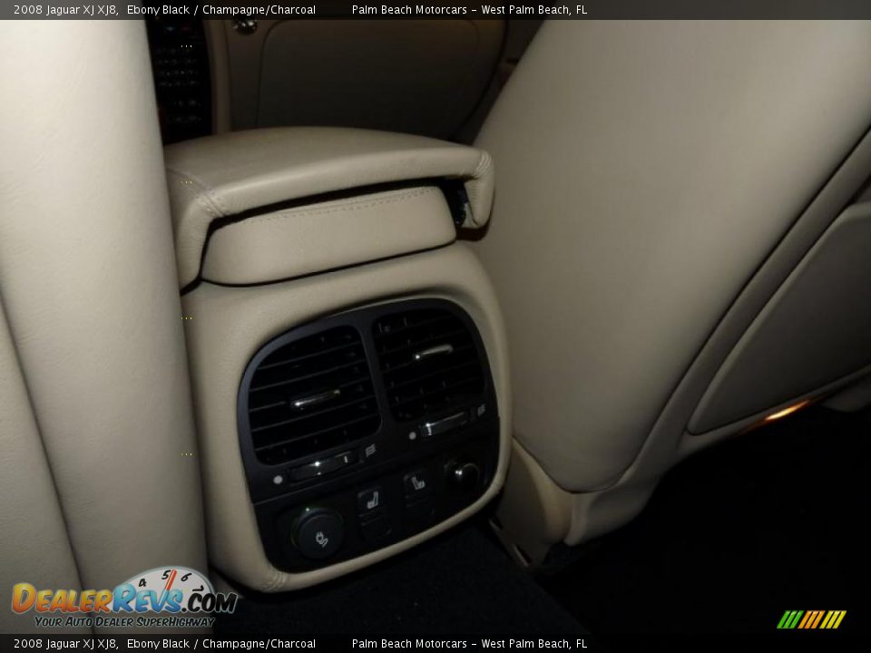 2008 Jaguar XJ XJ8 Ebony Black / Champagne/Charcoal Photo #22