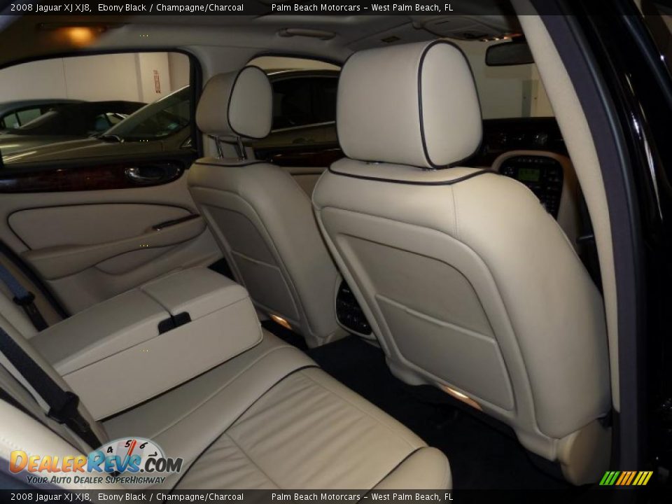 2008 Jaguar XJ XJ8 Ebony Black / Champagne/Charcoal Photo #23