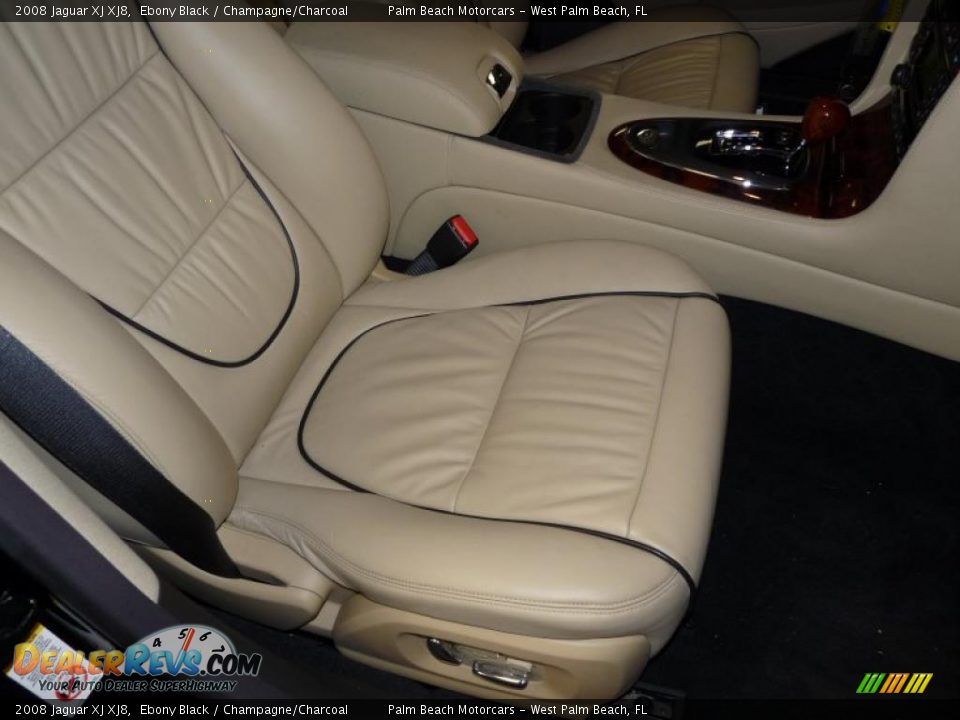 2008 Jaguar XJ XJ8 Ebony Black / Champagne/Charcoal Photo #28
