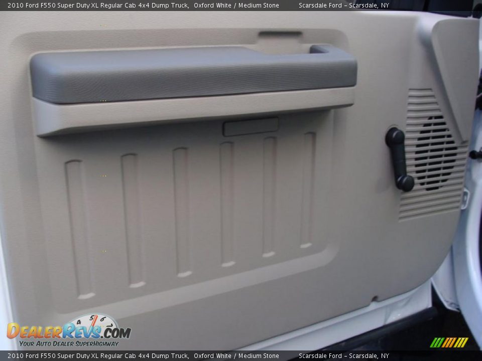 2010 Ford F550 Super Duty XL Regular Cab 4x4 Dump Truck Oxford White / Medium Stone Photo #16