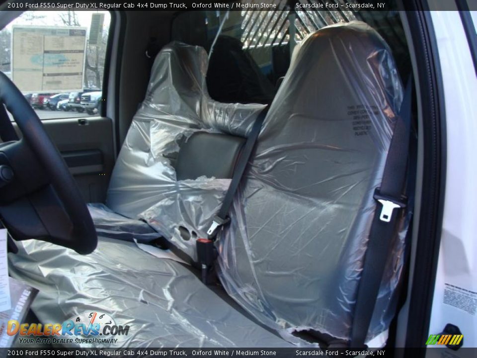 2010 Ford F550 Super Duty XL Regular Cab 4x4 Dump Truck Oxford White / Medium Stone Photo #19