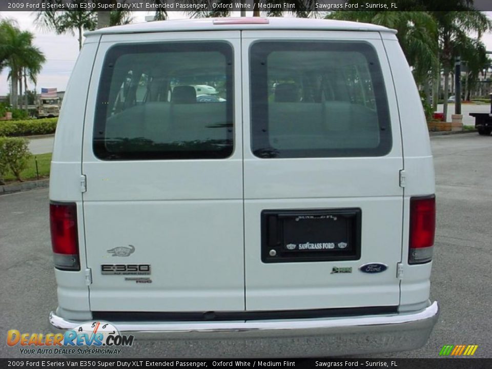 2009 Ford E Series Van E350 Super Duty XLT Extended Passenger Oxford White / Medium Flint Photo #4
