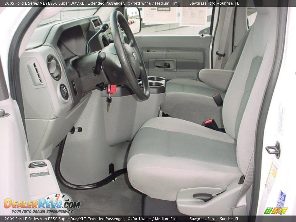 2009 Ford E Series Van E350 Super Duty XLT Extended Passenger Oxford White / Medium Flint Photo #11