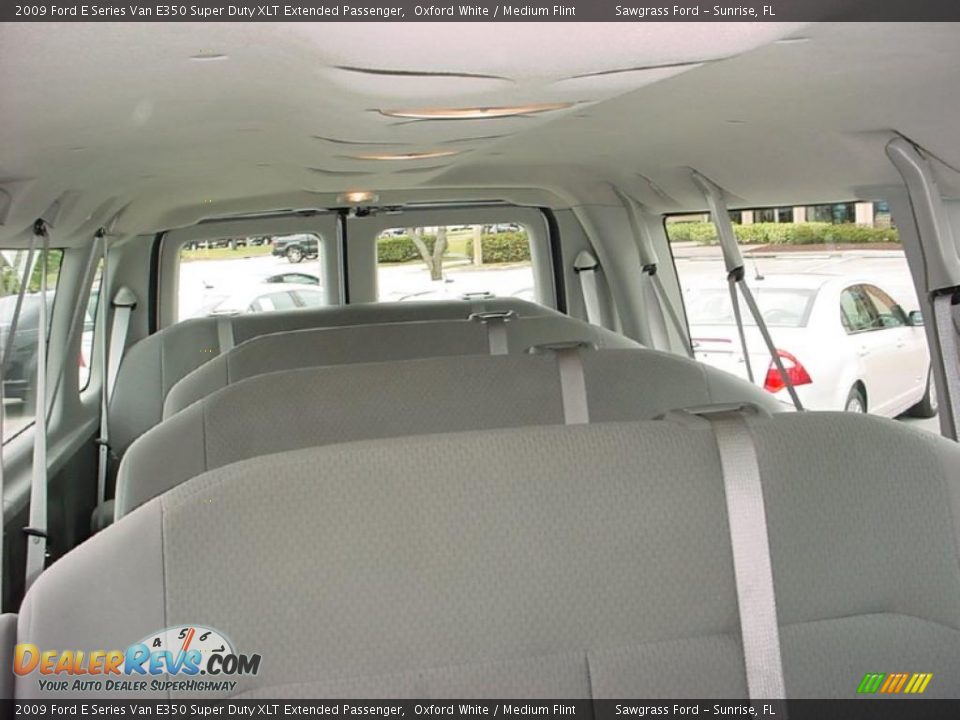 2009 Ford E Series Van E350 Super Duty XLT Extended Passenger Oxford White / Medium Flint Photo #16