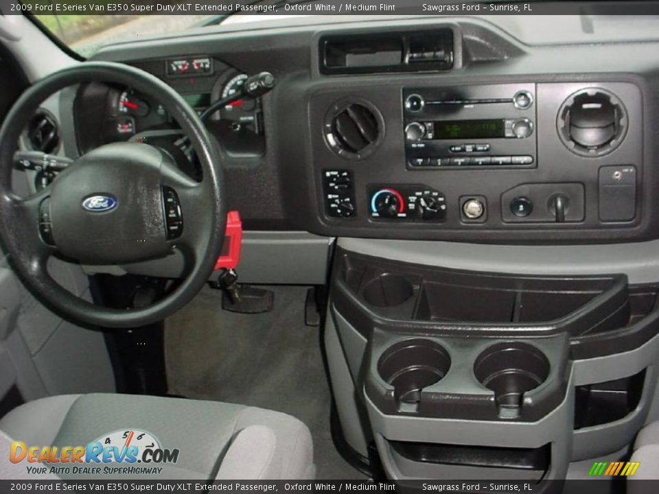 2009 Ford E Series Van E350 Super Duty XLT Extended Passenger Oxford White / Medium Flint Photo #17