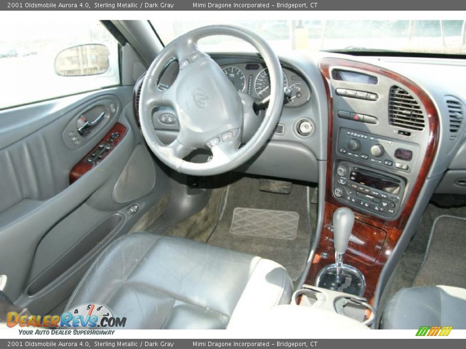 2001 Oldsmobile Aurora 4.0 Sterling Metallic / Dark Gray Photo #15