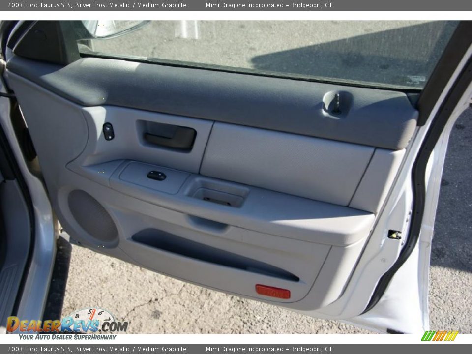 2003 Ford Taurus SES Silver Frost Metallic / Medium Graphite Photo #18