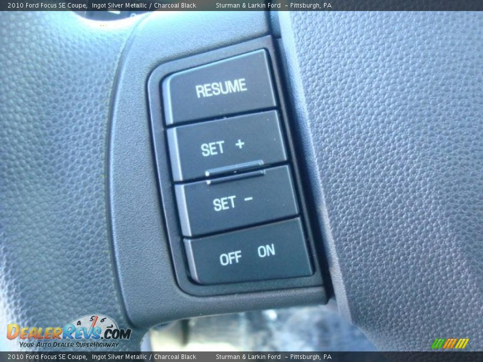 2010 Ford Focus SE Coupe Ingot Silver Metallic / Charcoal Black Photo #15
