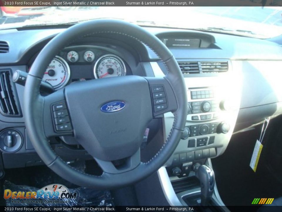 2010 Ford Focus SE Coupe Ingot Silver Metallic / Charcoal Black Photo #12