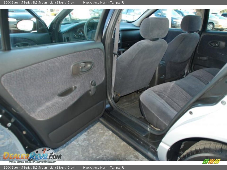 2000 Saturn S Series SL2 Sedan Light Silver / Gray Photo #17