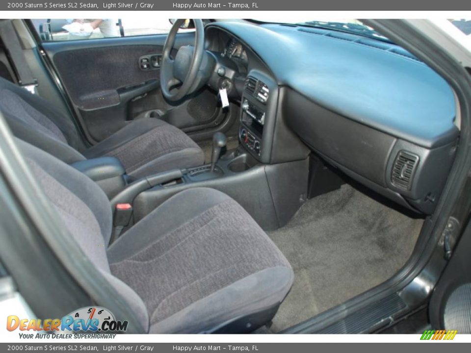 2000 Saturn S Series SL2 Sedan Light Silver / Gray Photo #24
