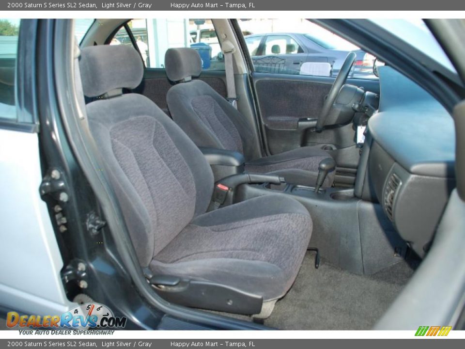 2000 Saturn S Series SL2 Sedan Light Silver / Gray Photo #25