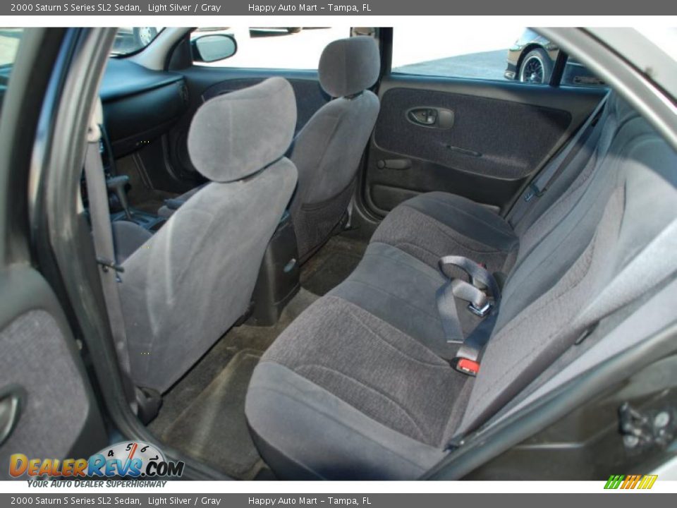 2000 Saturn S Series SL2 Sedan Light Silver / Gray Photo #28