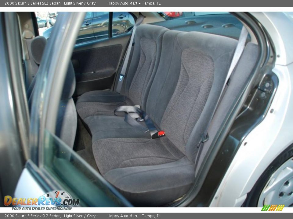 2000 Saturn S Series SL2 Sedan Light Silver / Gray Photo #29