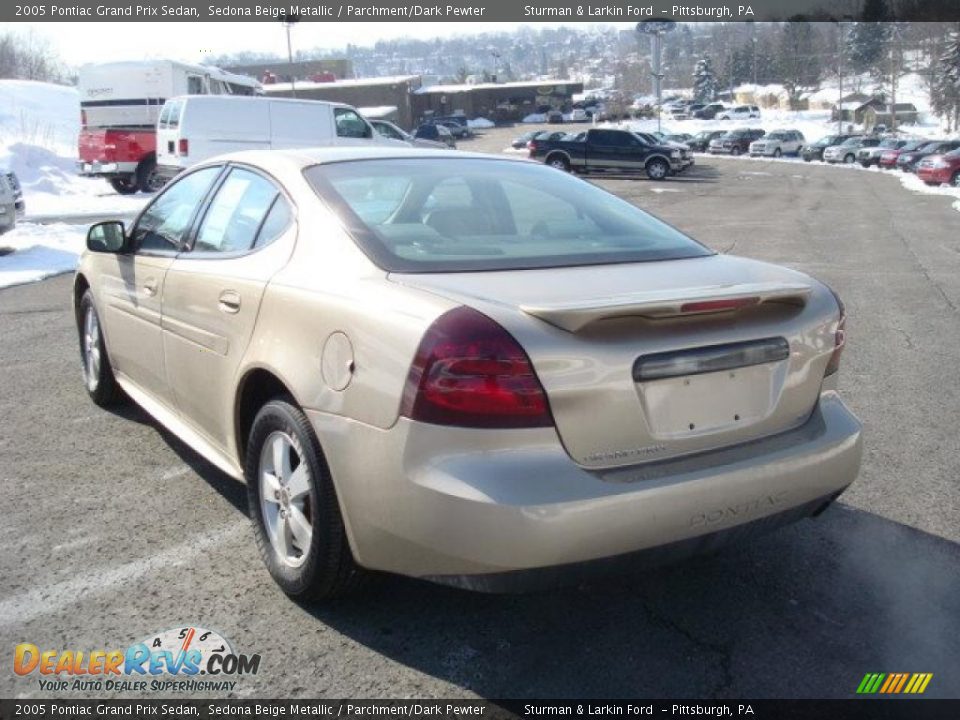 2005 Pontiac Grand Prix Sedan Sedona Beige Metallic / Parchment/Dark Pewter Photo #5
