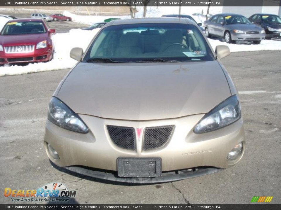 2005 Pontiac Grand Prix Sedan Sedona Beige Metallic / Parchment/Dark Pewter Photo #8