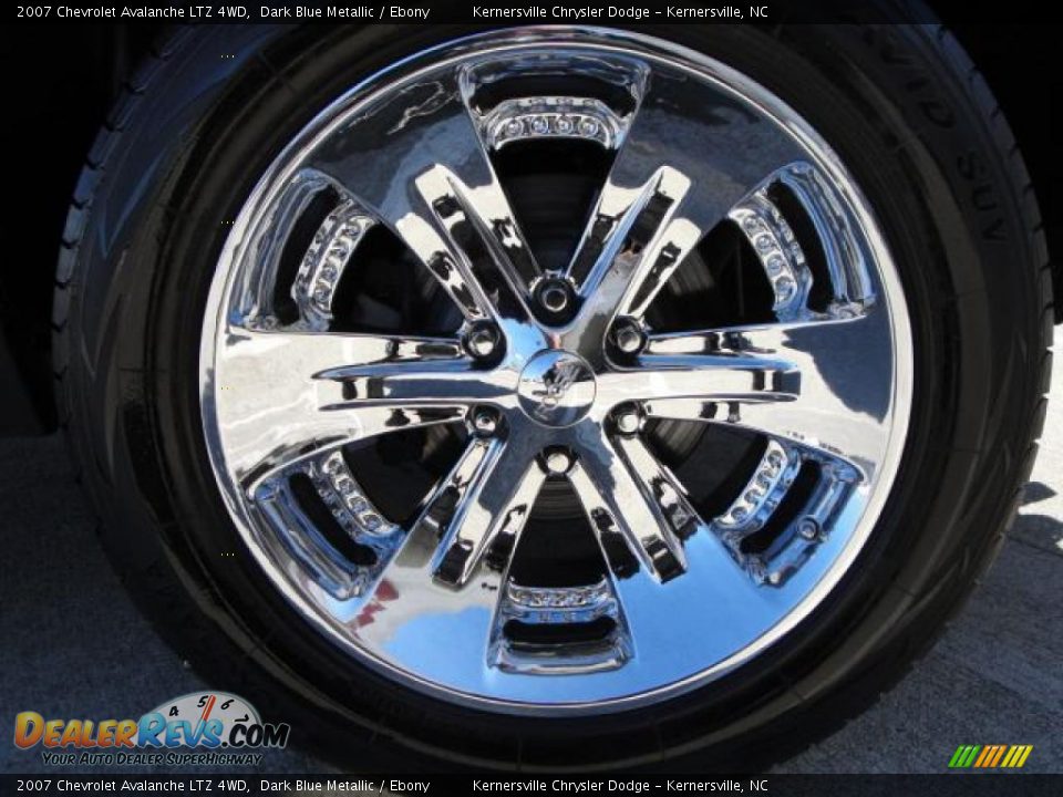 2007 Chevrolet Avalanche LTZ 4WD Dark Blue Metallic / Ebony Photo #13