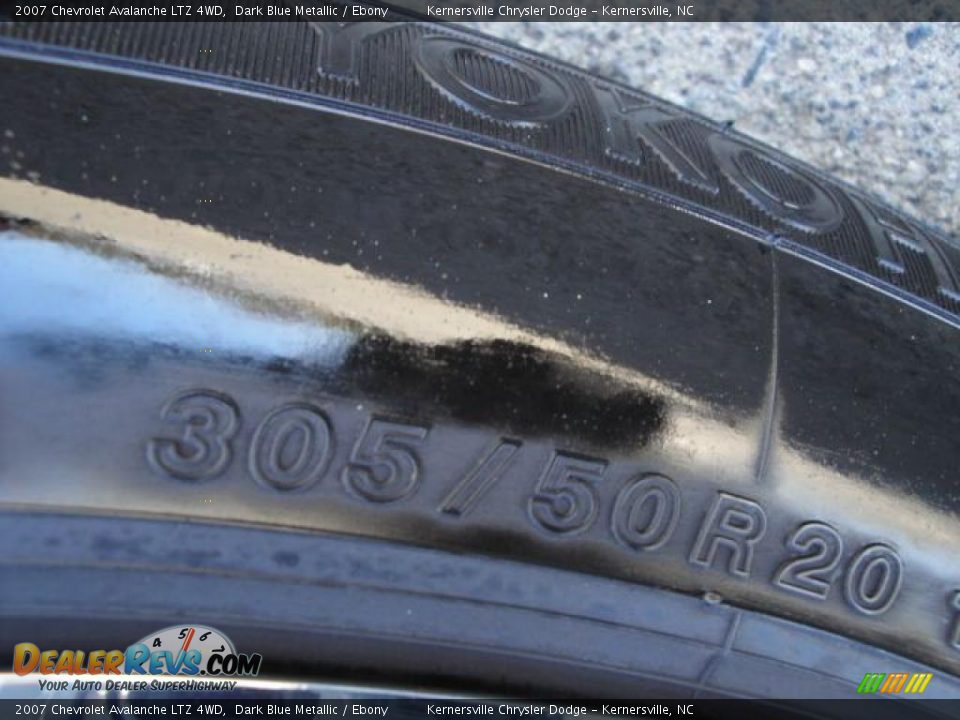 2007 Chevrolet Avalanche LTZ 4WD Dark Blue Metallic / Ebony Photo #14