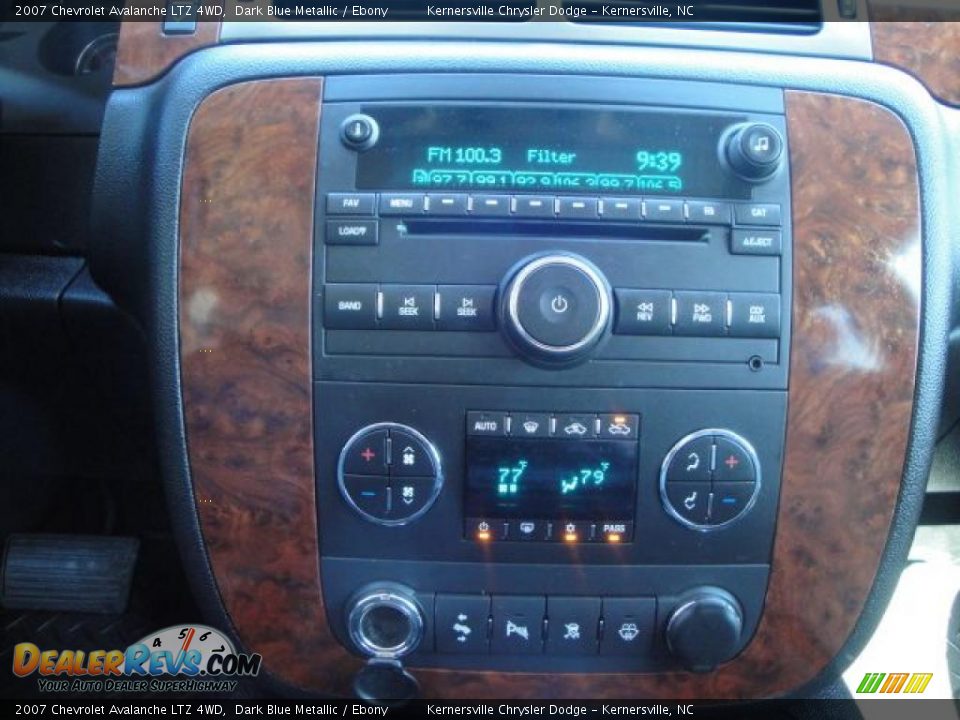 2007 Chevrolet Avalanche LTZ 4WD Dark Blue Metallic / Ebony Photo #23