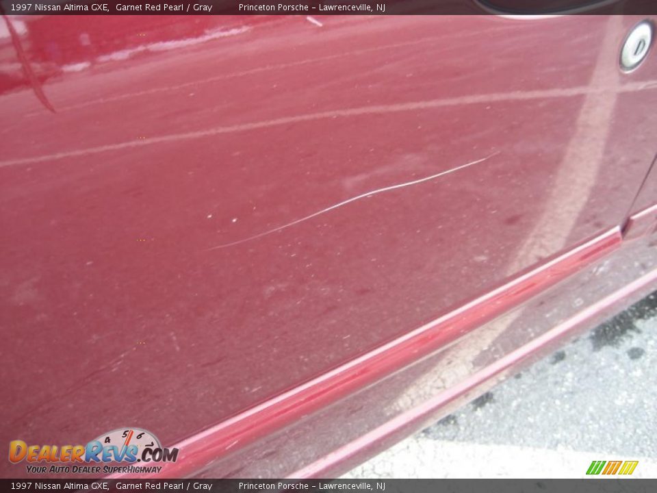 1997 Nissan Altima GXE Garnet Red Pearl / Gray Photo #3