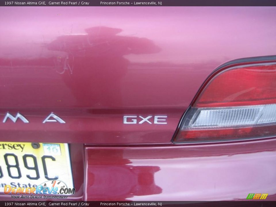 1997 Nissan Altima GXE Garnet Red Pearl / Gray Photo #6