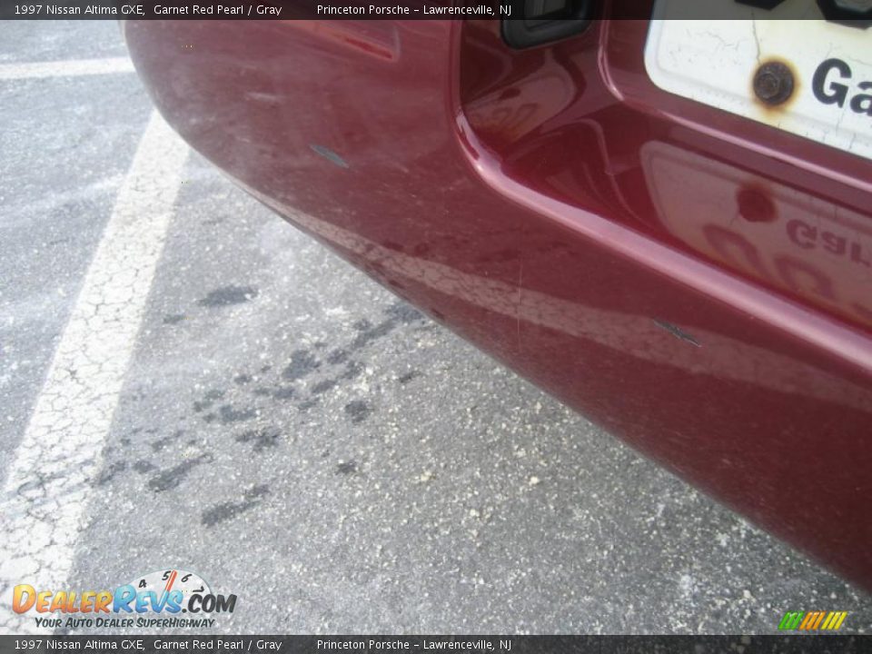 1997 Nissan Altima GXE Garnet Red Pearl / Gray Photo #7